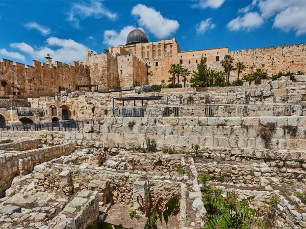 Изображение телепередачи: Иерусалим: строители Священного города