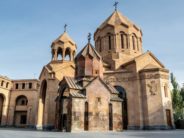 Изображение телепередачи: Церковь Святой Богородицы Катогике, Армения